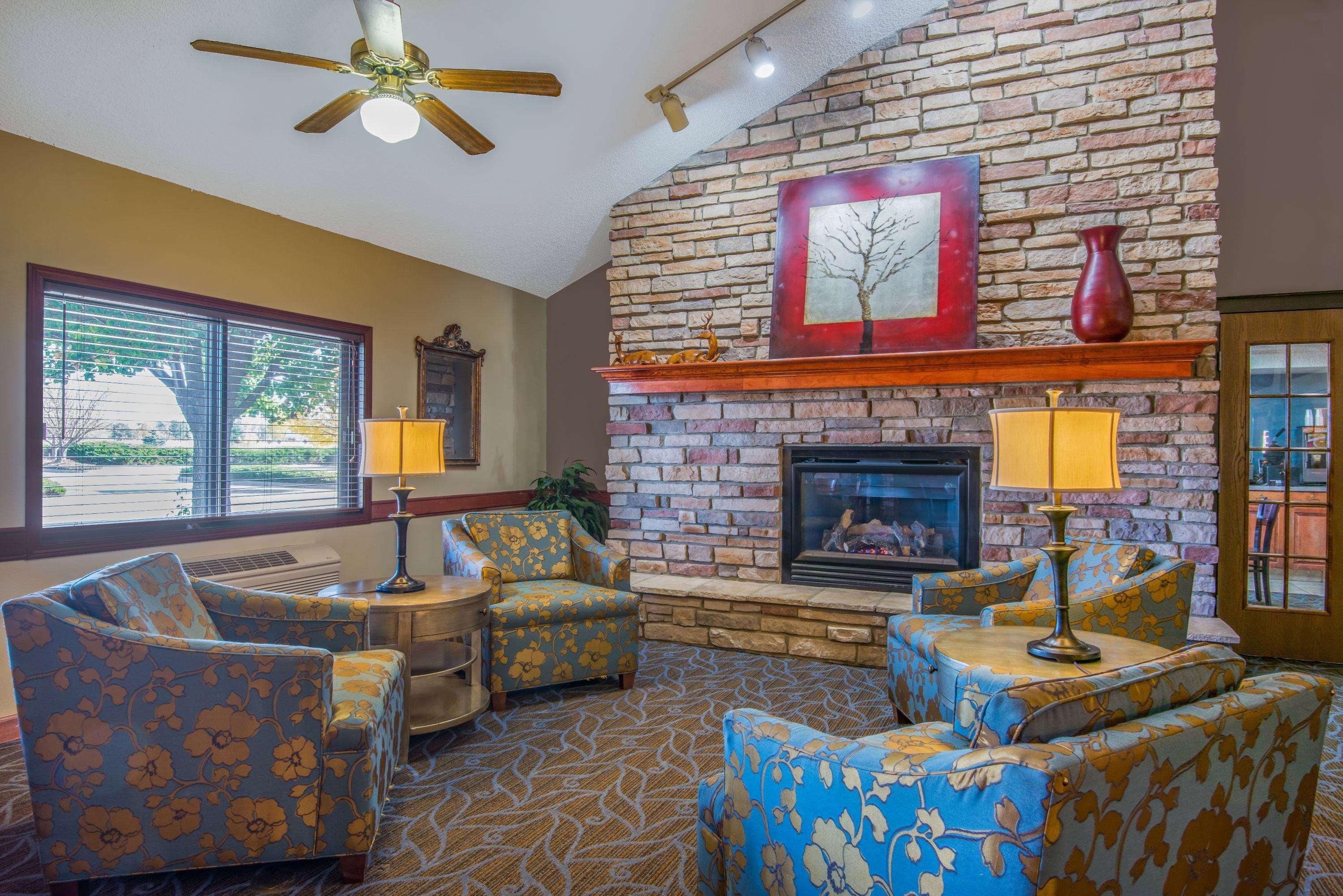 פורט קולינס Americinn By Wyndham Windsor Ft. Collins מראה חיצוני תמונה