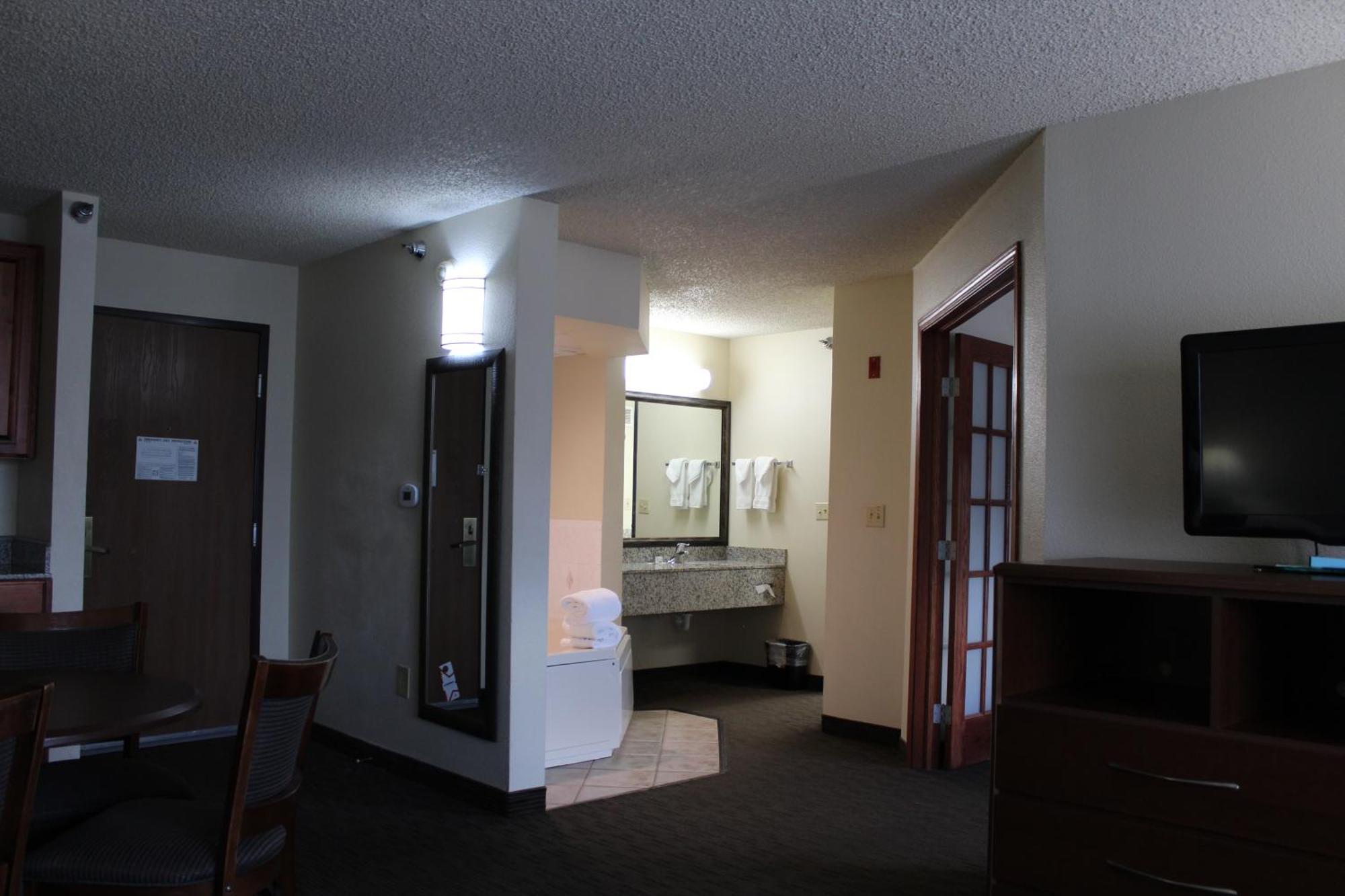 פורט קולינס Americinn By Wyndham Windsor Ft. Collins מראה חיצוני תמונה