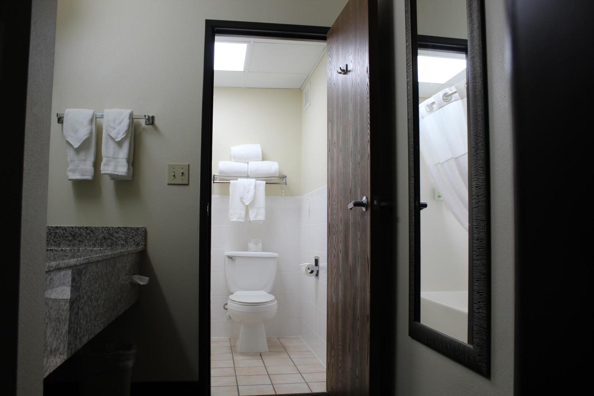 פורט קולינס Americinn By Wyndham Windsor Ft. Collins מראה חיצוני תמונה